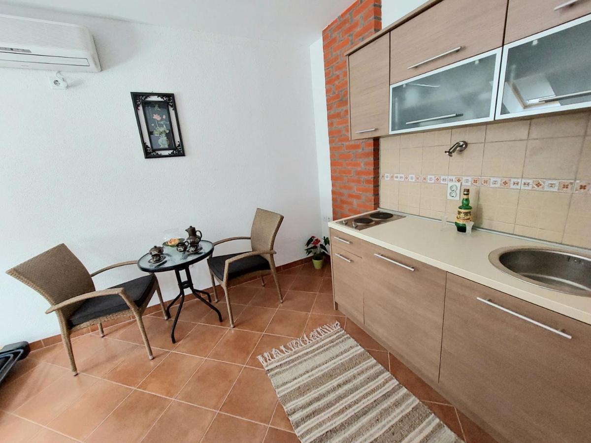Apartamento Apartman - Dobrota Sun Kotor Exterior foto