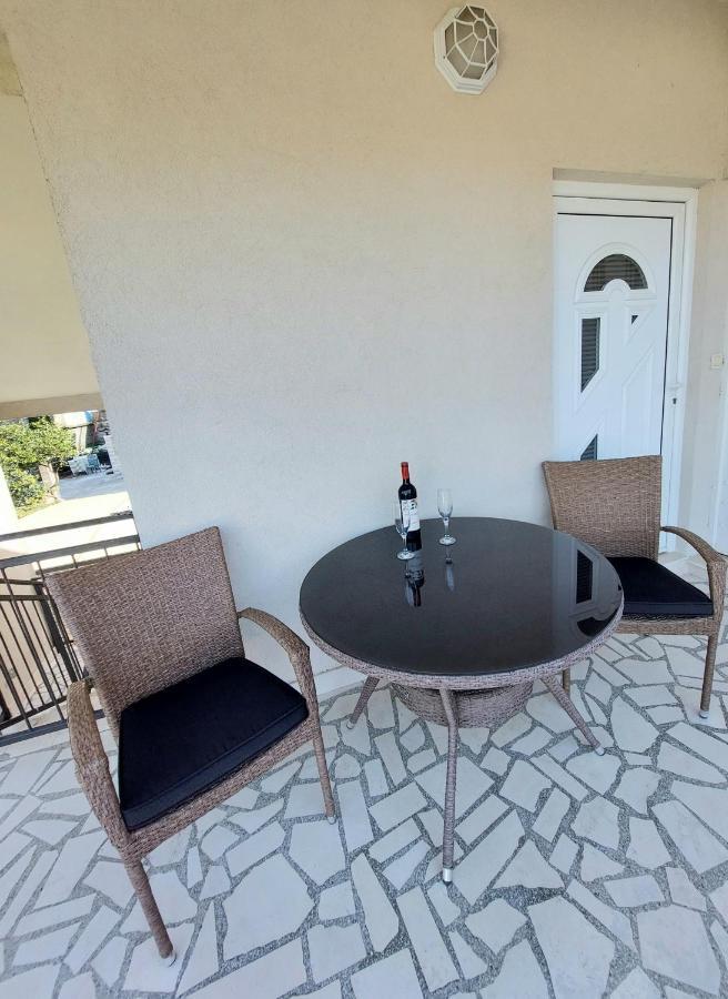 Apartamento Apartman - Dobrota Sun Kotor Exterior foto
